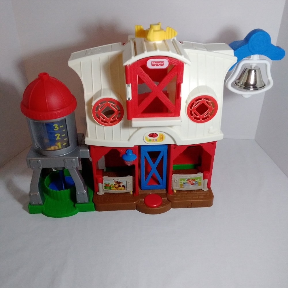 Fisher Price Little People  Caring For Animals Farm 2019
